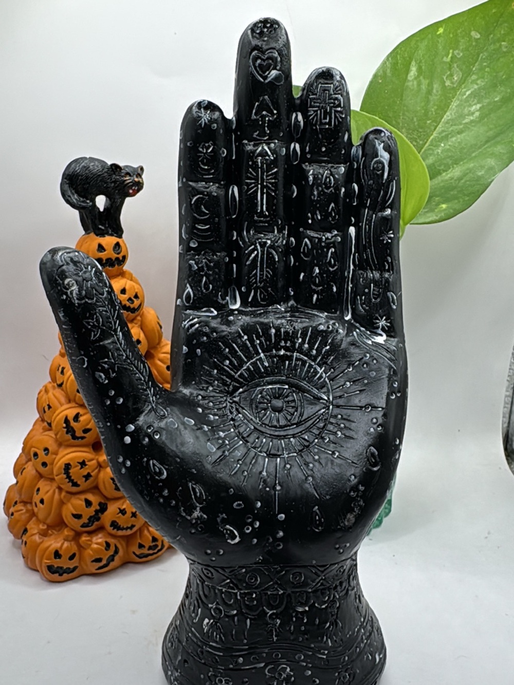 Black Decorative Palm Statue with Sun Eye Motif - Home Art